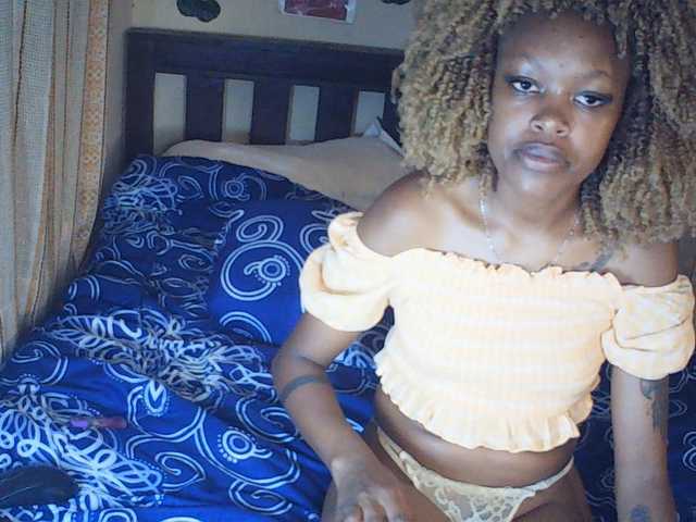 Rosy live cam on BongaCams