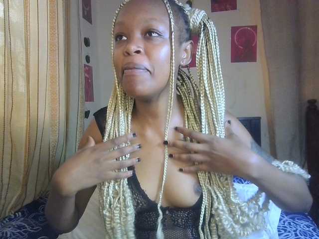 Rosy live cam on BongaCams