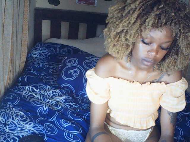 Rosy live cam on BongaCams