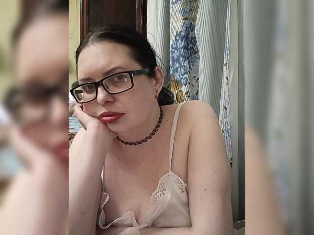 Anna-Gold3 live cam on BongaCams