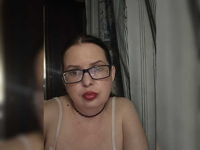 Anna-Gold3 live cam on BongaCams