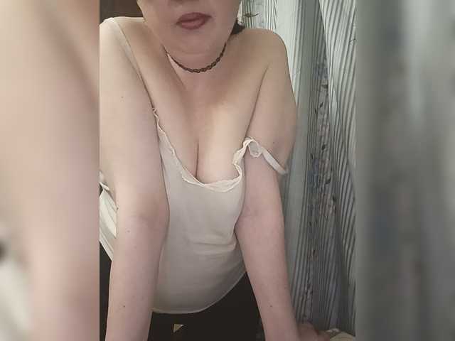 Anna-Gold3 live cam on BongaCams
