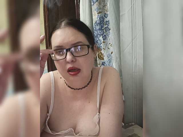 Anna-Gold3, live now on BongaCams