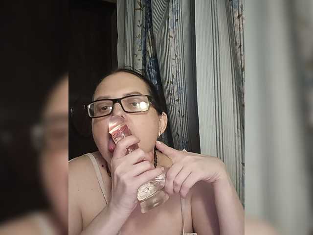 Anna-Gold3 live cam on BongaCams