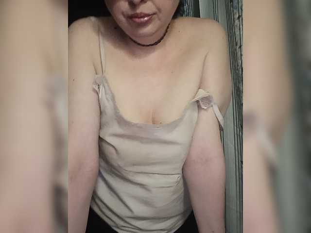 Anna-Gold3 live cam on BongaCams