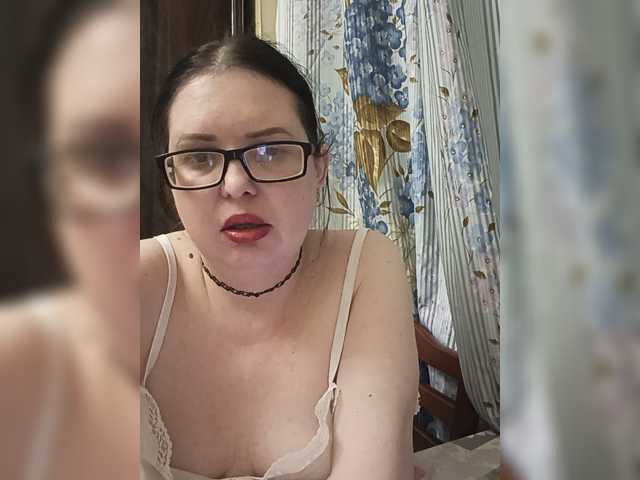 Anna-Gold3 live cam on BongaCams