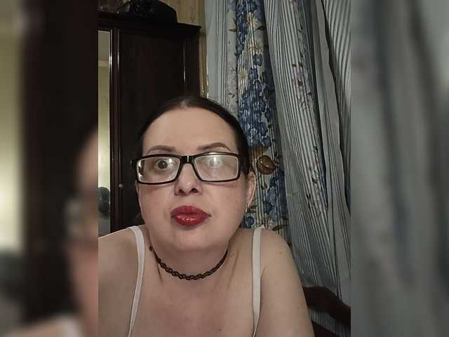 Anna-Gold3 live cam on BongaCams