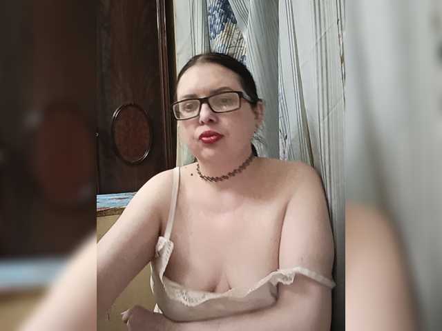 Anna-Gold3 live cam on BongaCams