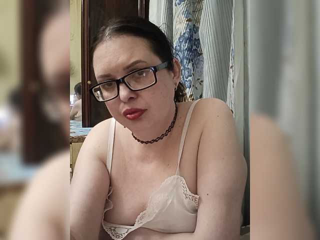 Anna-Gold3 live cam on BongaCams