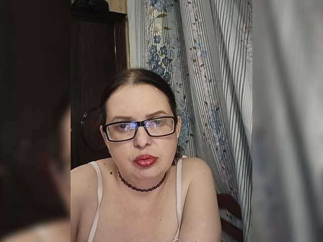 Anna-Gold3 live cam on BongaCams