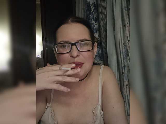 Anna-Gold3 live cam on BongaCams