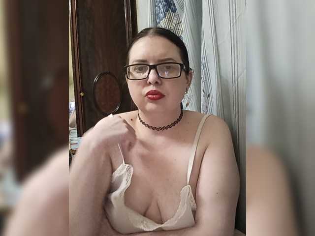 Anna-Gold3 live cam on BongaCams