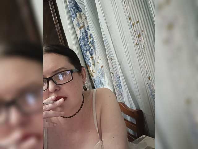 Anna-Gold3 live cam on BongaCams