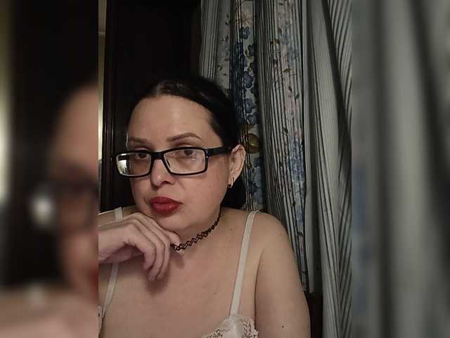 Anna-Gold3 live cam on BongaCams