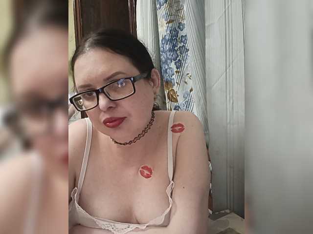 Anna-Gold3 live cam on BongaCams