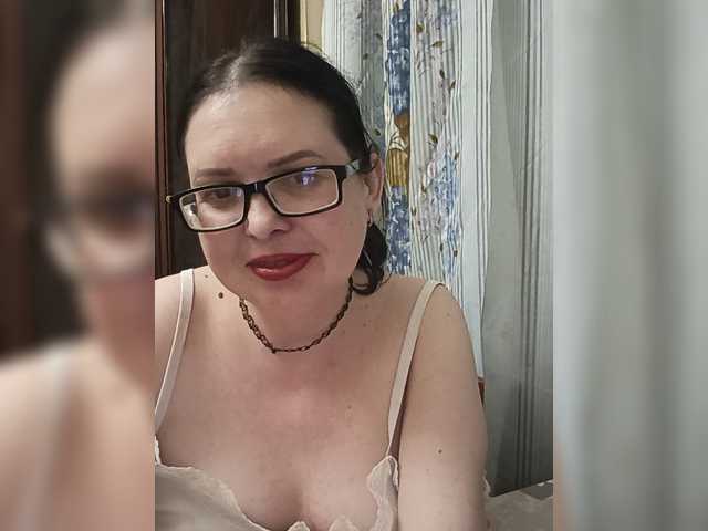 Anna-Gold3 live cam on BongaCams