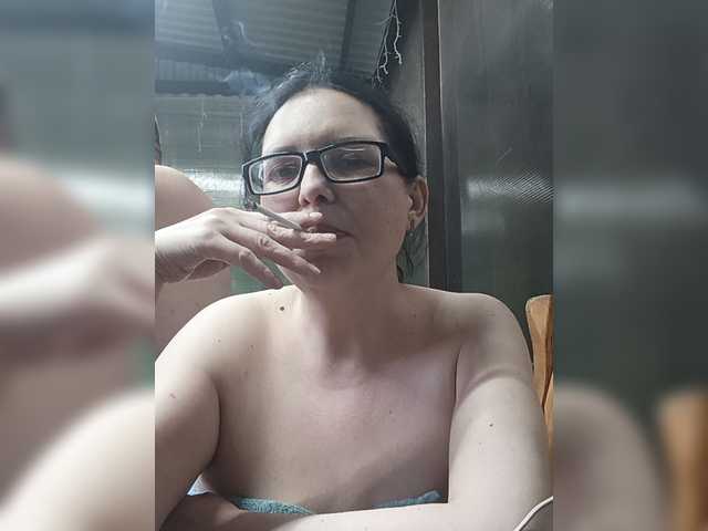 Anna-Gold3 live cam on BongaCams