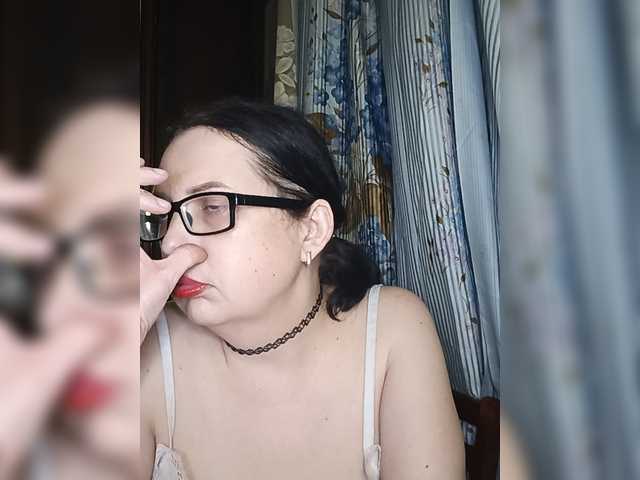 Anna-Gold3 live cam on BongaCams
