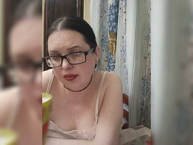 Anna-Gold3 live cam on BongaCams