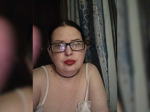 Anna-Gold3 live cam on BongaCams