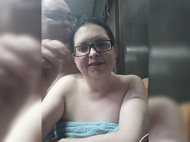Anna-Gold3 live cam on BongaCams