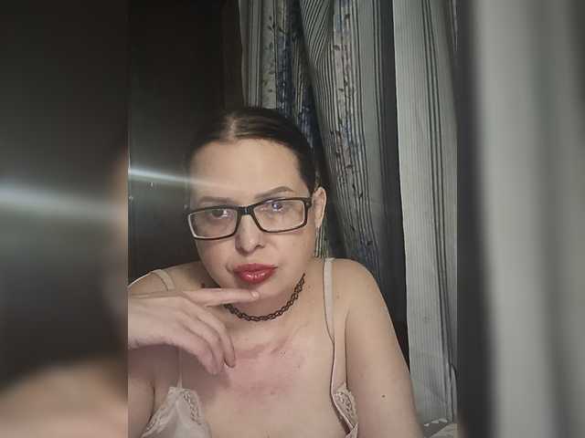Anna-Gold3 live cam on BongaCams