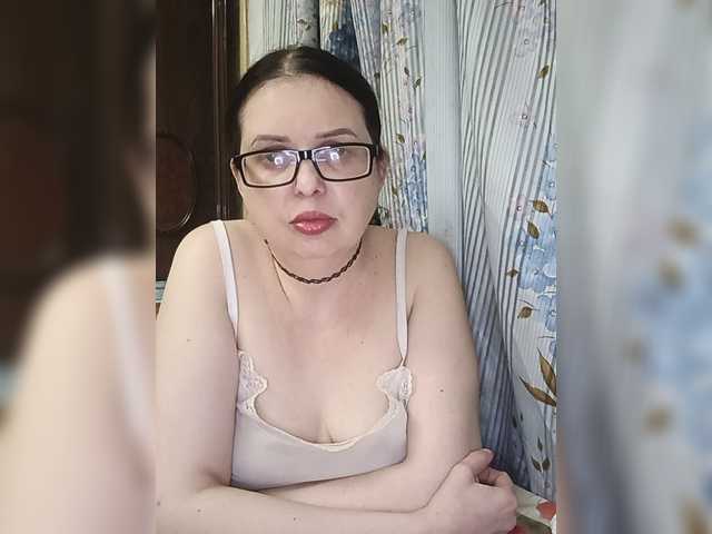 Anna-Gold3 live cam on BongaCams