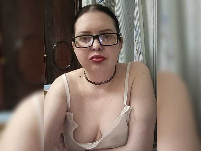 Anna-Gold3 live cam on BongaCams