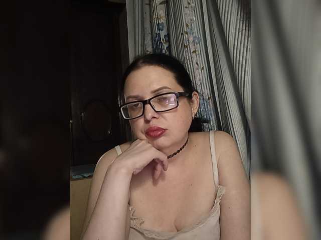 Anna-Gold3 live cam on BongaCams