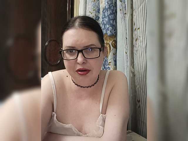 Anna-Gold3 live cam on BongaCams