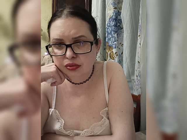 Anna-Gold3 live cam on BongaCams