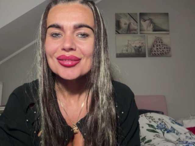 LUSTjenny live cam on BongaCams