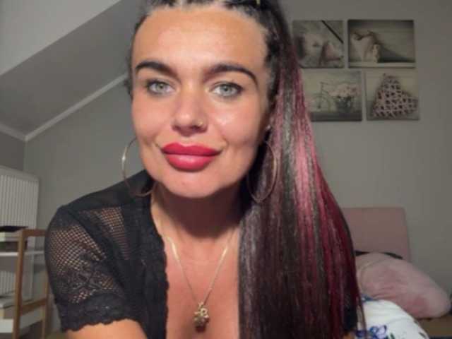 LUSTjenny live cam on BongaCams