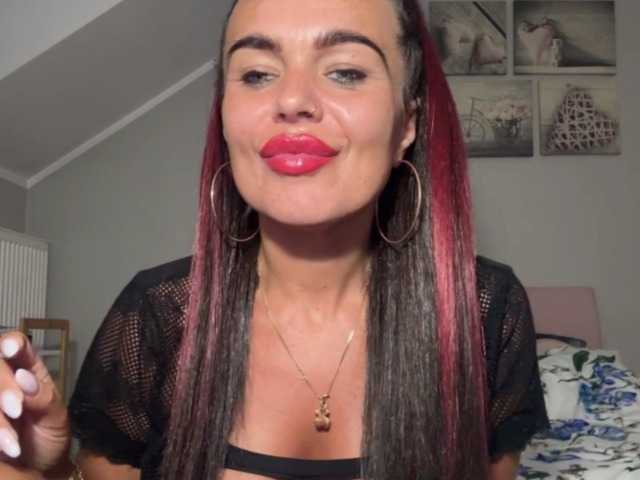 LUSTjenny live cam on BongaCams