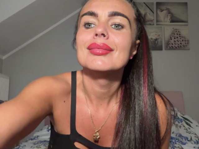 LUSTjenny live cam on BongaCams