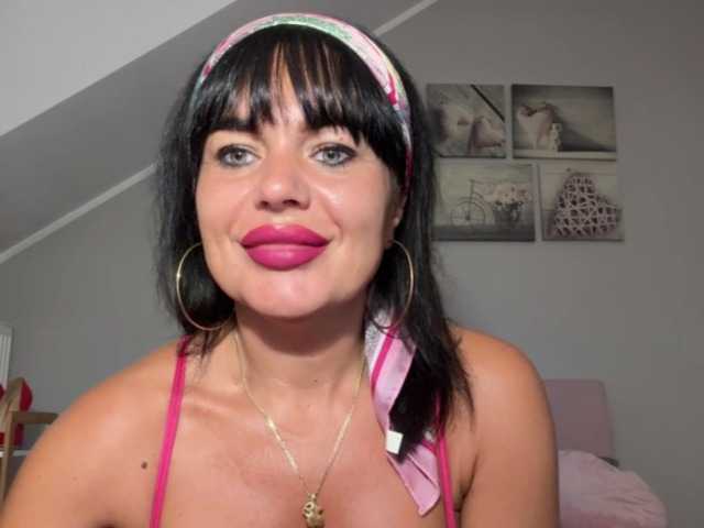 LUSTjenny live cam on BongaCams