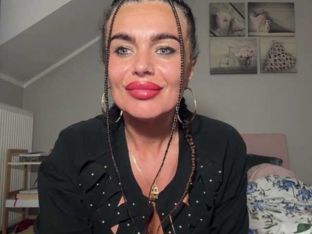 LUSTjenny live cam on BongaCams