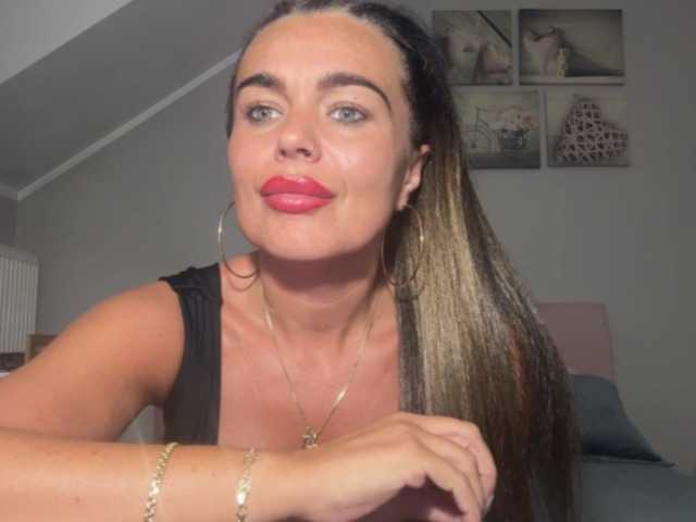 LUSTjenny live cam on BongaCams