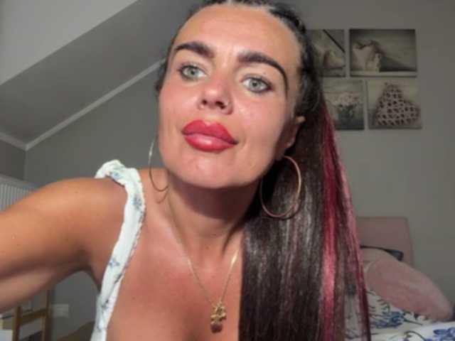 LUSTjenny live cam on BongaCams