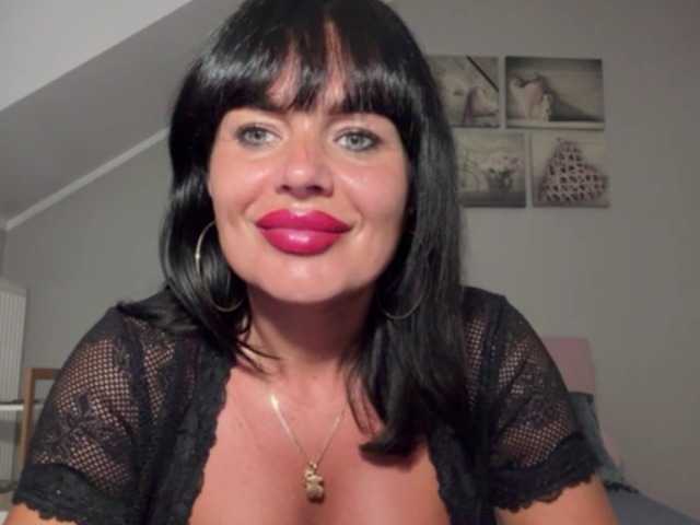 LUSTjenny live cam on BongaCams