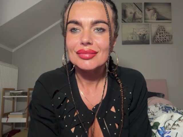 LUSTjenny live cam on BongaCams