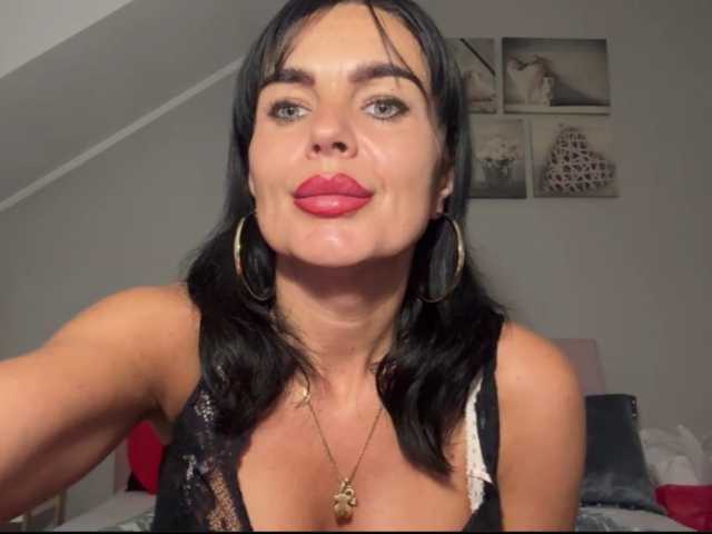 LUSTjenny live cam on BongaCams