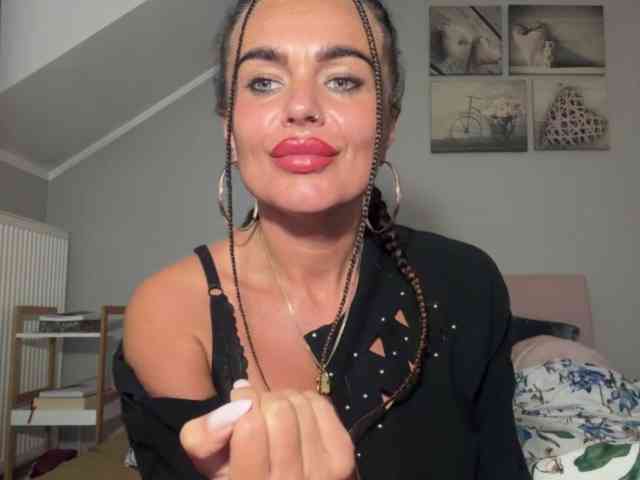 LUSTjenny webcam