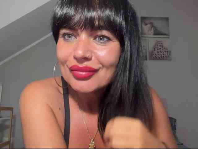 LUSTjenny webcam