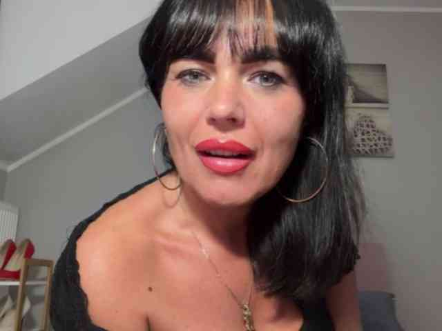 LUSTjenny webcam