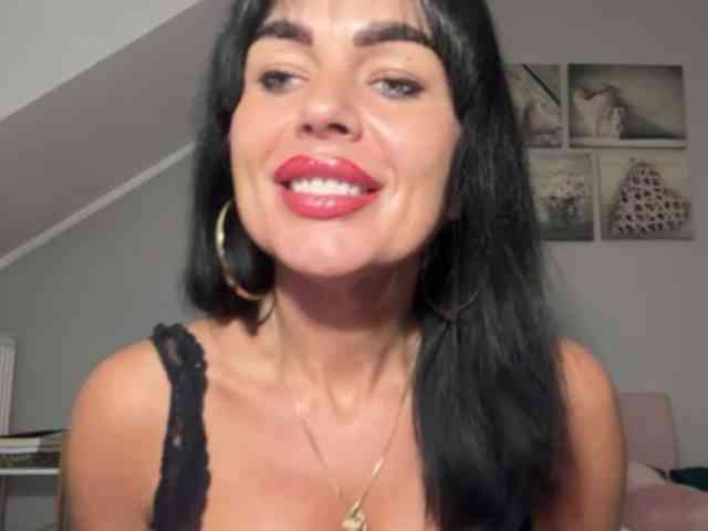 LUSTjenny webcam