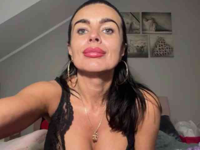 LUSTjenny webcam