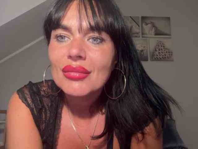 LUSTjenny webcam