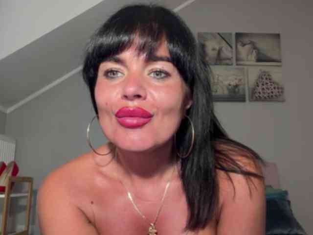 LUSTjenny webcam