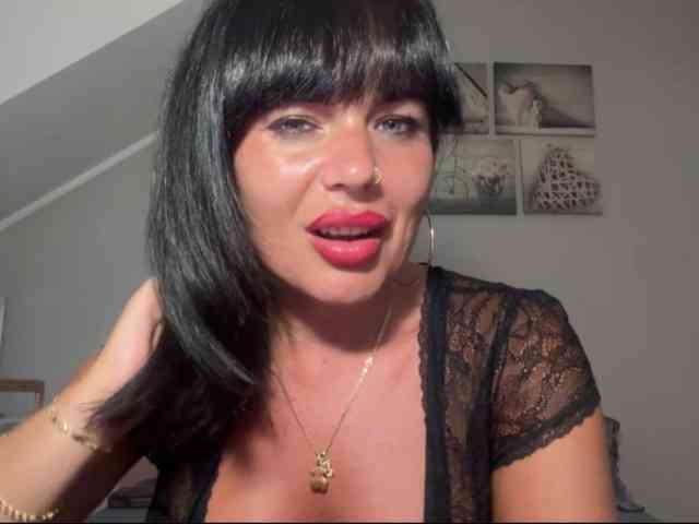 LUSTjenny webcam
